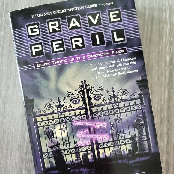 DRESDEN FILES BOOKS SET LOT OF 4 #2-5 BY JIM BUTCHER VINTAGE COVERS EARLY 2000s - Picture 5 of 12